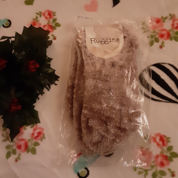 Mauve Chenille Socks - Picture 5 of 5